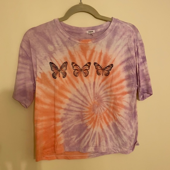 A pink and purple tie dye cropped tee,butterflies. - Picture 2 of 2